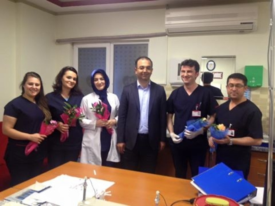 Hastanemiz Başhekimi Dr.Fatih YAKUT 'un 28 Nisan Laboratuvar Teknisyenleri ve Teknikerlerini Günü Kutlaması
