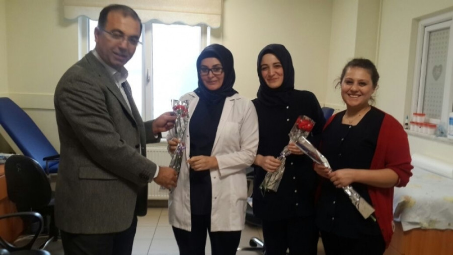 Hastane yönetimi olarak hastalarımızın ve personellerimizin 8 Mart Dünya Kadınlar Gününü kutladık