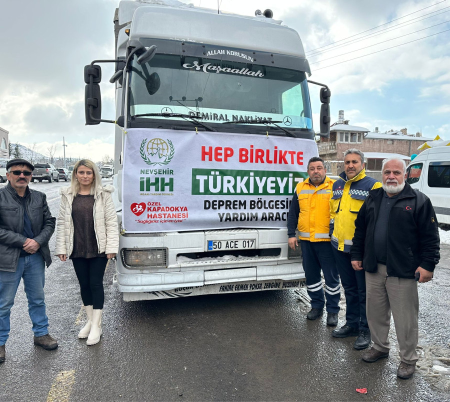 ÖZEL KAPADOKYA HASTANESİ OLARAK "HEP BİRLİKTE TÜRKİYEYİZ" DİYEREK DEPREM BÖLGESİNE GIDA YARDIM TIRIMIZI GÖNDERDİK